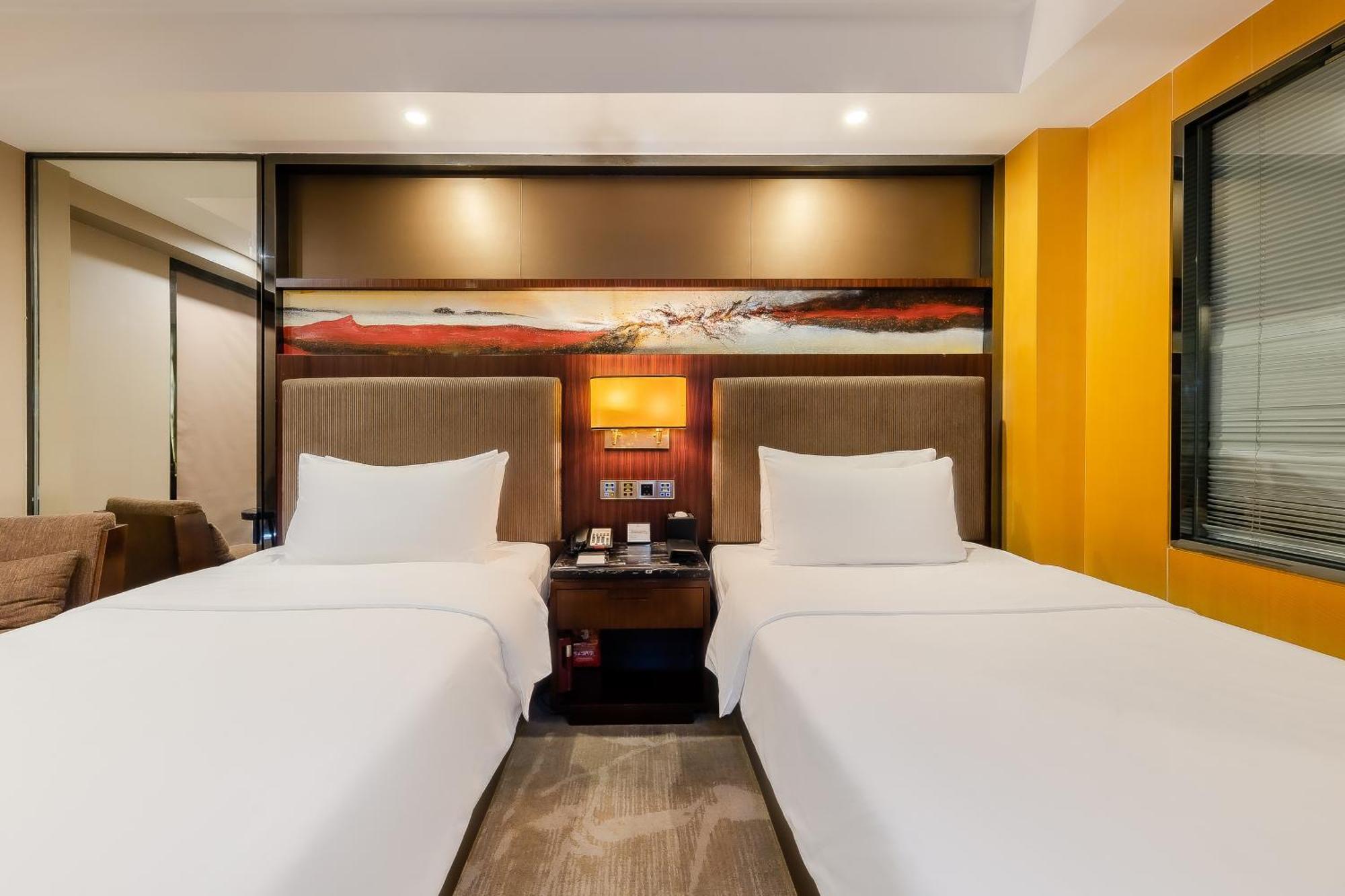 Celebrity Upper Class Hotel Чэнду Экстерьер фото
