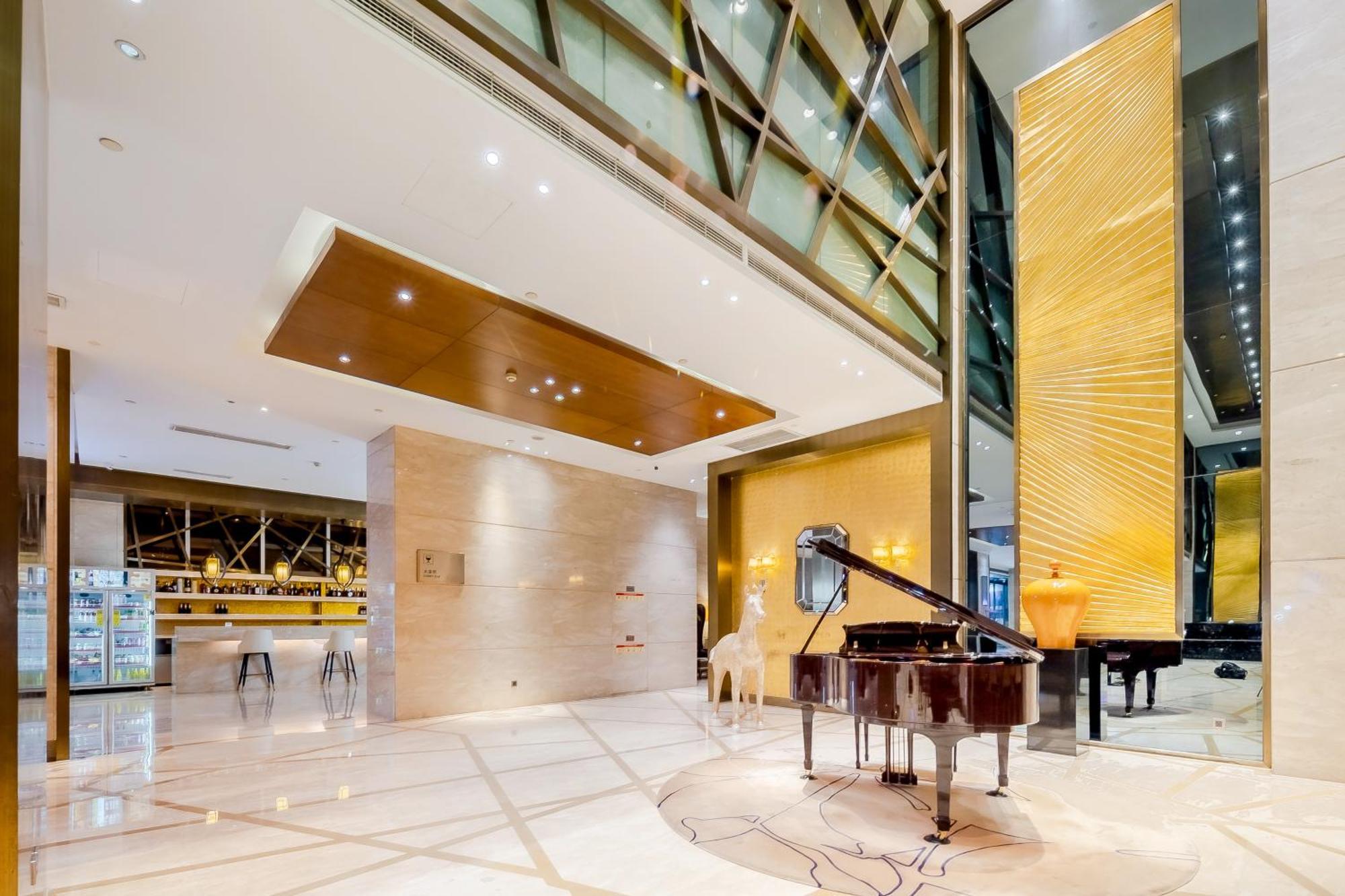 Celebrity Upper Class Hotel Чэнду Экстерьер фото