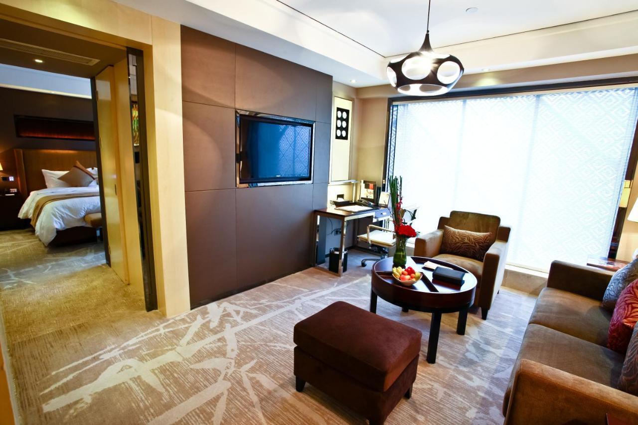 Celebrity Upper Class Hotel Чэнду Экстерьер фото