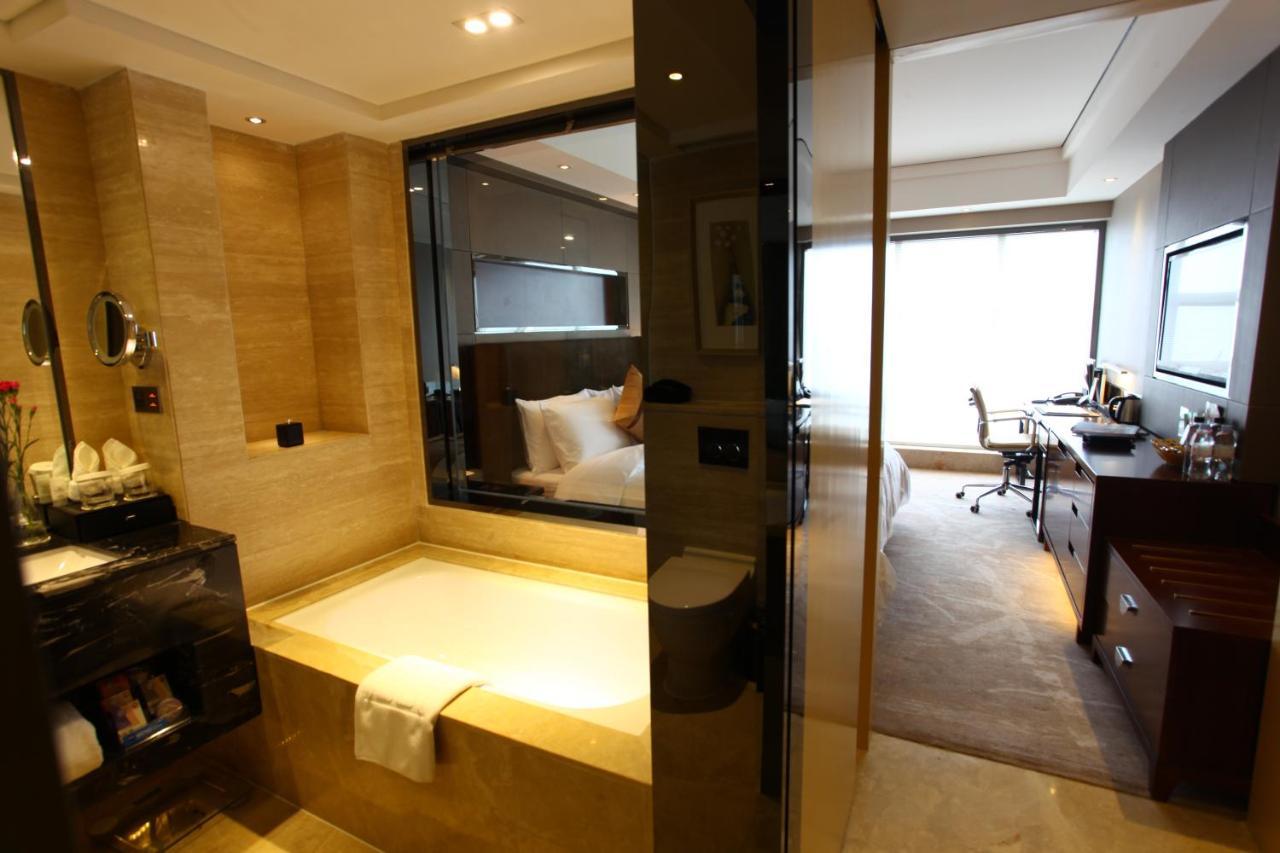 Celebrity Upper Class Hotel Чэнду Экстерьер фото