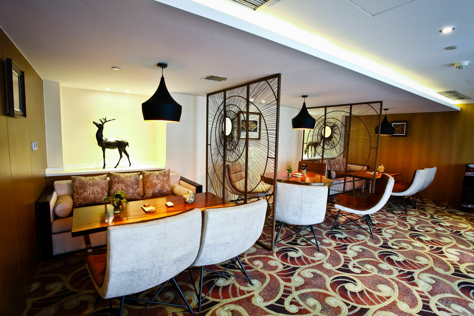 Celebrity Upper Class Hotel Чэнду Экстерьер фото